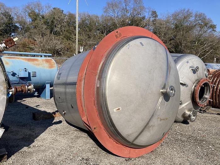 Unused Crown Iron Works 2500 gallon 316L SS vertical tank