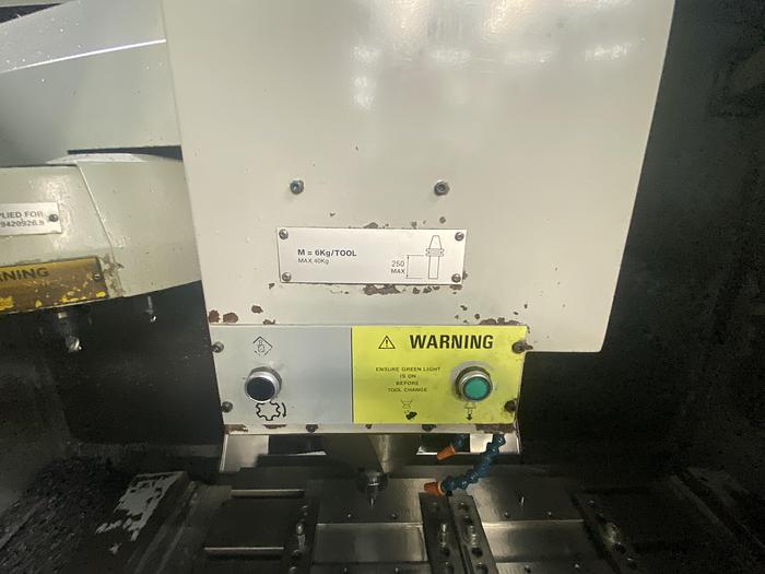 Used 1996 Bridgeport VMC 500/16 Vertical Machining Center
