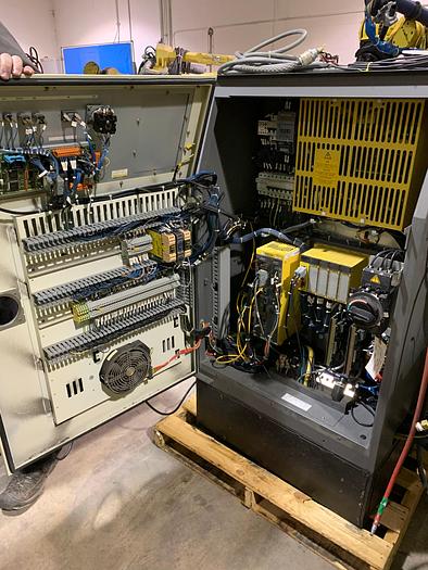 Used FANUC M710iC/70T GANTRY ROBOTIC SYSTEM, R30iA, 8' TALL RAIL X 11'6" OF TRAVEL