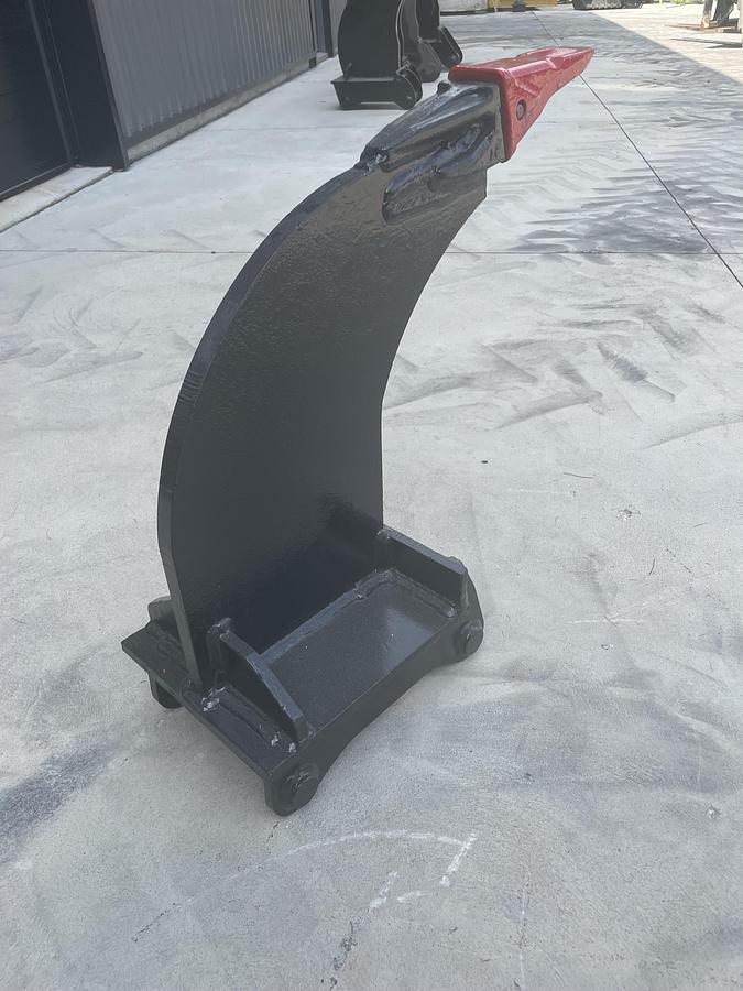 2025 ROTOTILT S40 Ripper