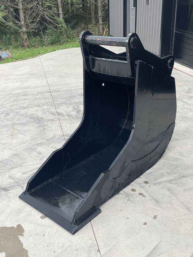 2025 ANNAGOLA S70 24IN CABLE DIG BUCKET