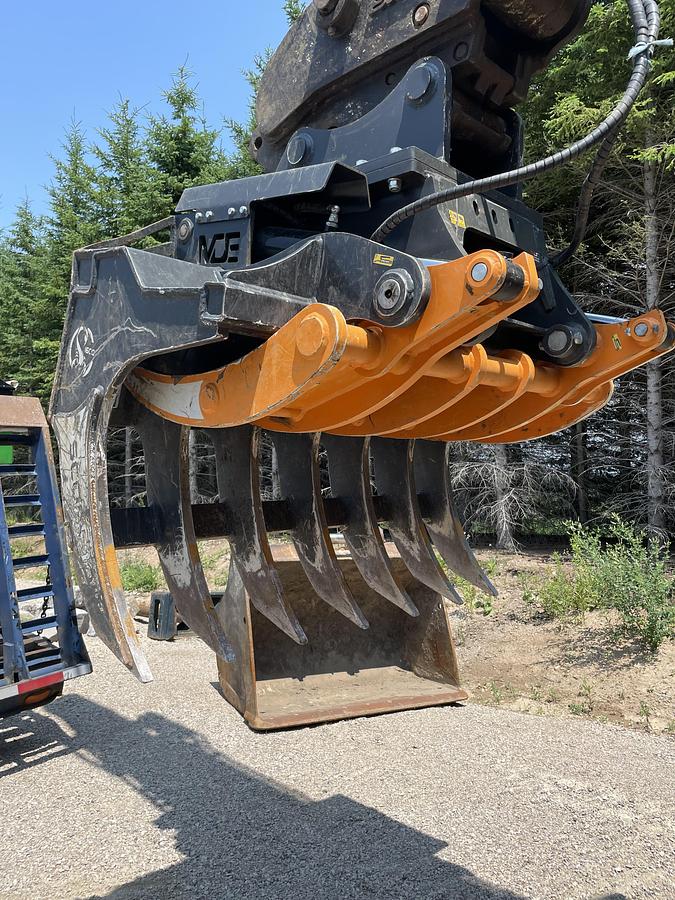 Used 2024 MDE S1600 Scorpion Grab