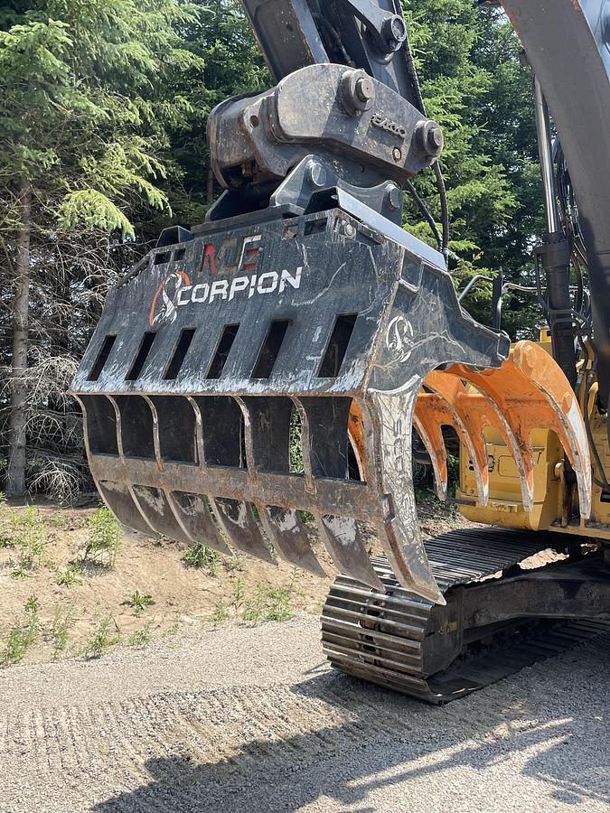 Used 2024 MDE S1600 Scorpion Grab