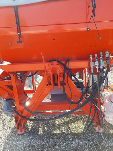 Usato TRAMOGGIA FRONTALE SPANDICONCIME KUHN M420