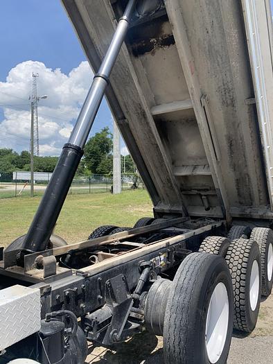 Used 1999 Mack RD 688S Tri Axl Dump Truck