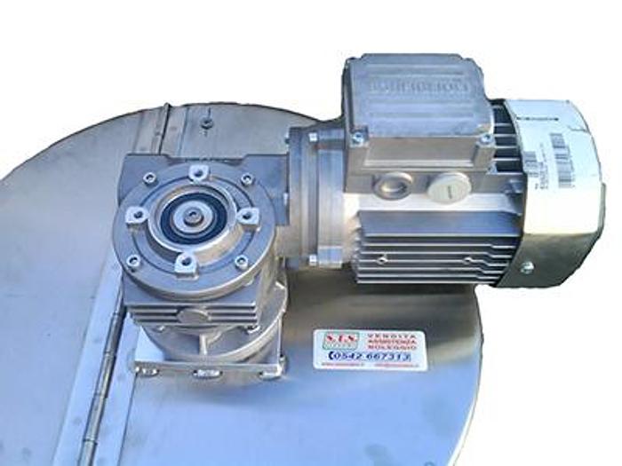 SERBATOIO INOX LT.300 CON AGITATORE ELETTRICO E COPERCHIO SEMIAPRIBILE