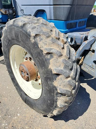 Used 1995 Ford 8870 Tractor