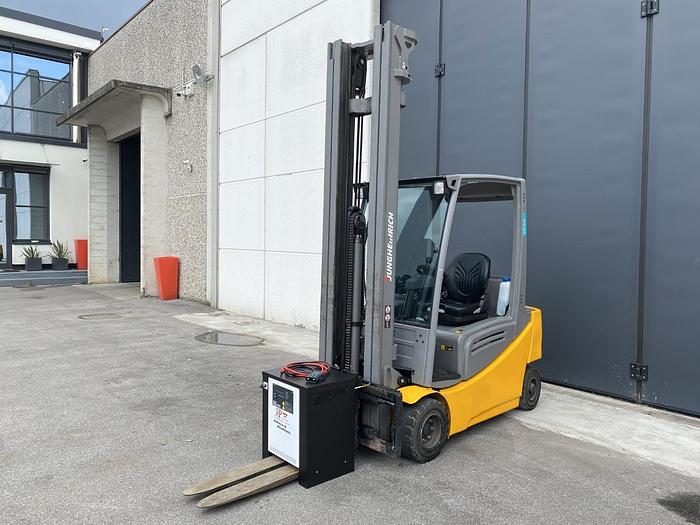 Usato 2018 JUNGHEINRICH EFG 320 II