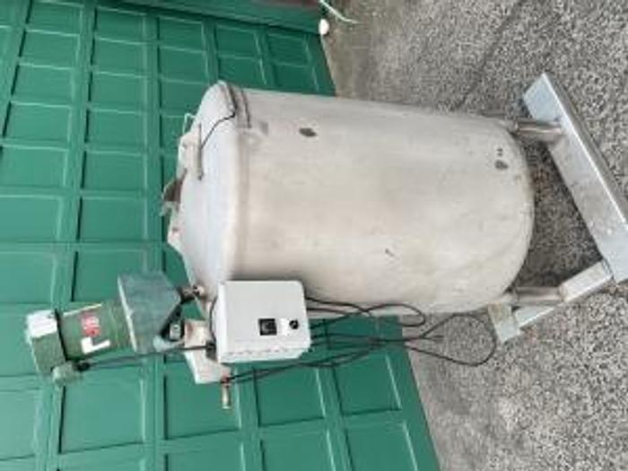 Used Used 215 Gallon Mix Tank
