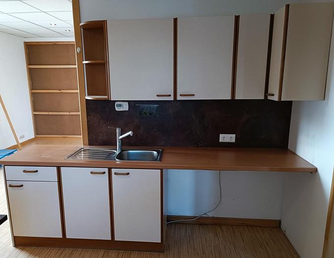 Gebraucht Küche mit Frühstücksplatz und E Geräte gebraucht