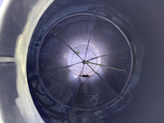 Used Used approximately 275 gallon stainless steel vertical tank