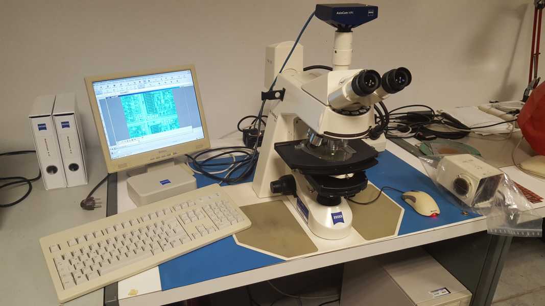 Used Carl Zeiss Axioscope 2 MAT