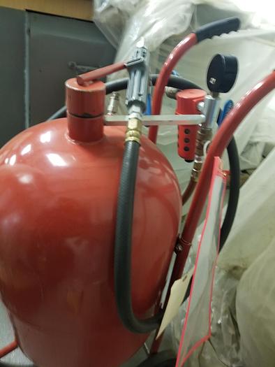 Used Northern Industrial Tools 20-Gal. Sand Blaster