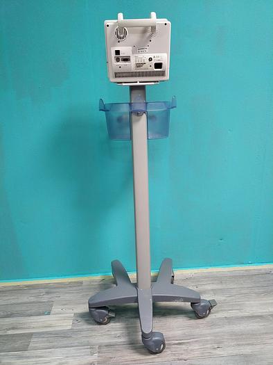 Gebraucht Datascope Trio Patientenmonitor auf Trolley mit Zubehör