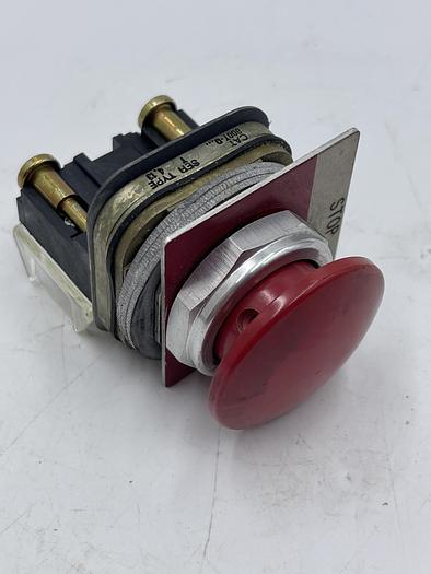 Used Allen-Bradley 800T-D Ser T (Red)