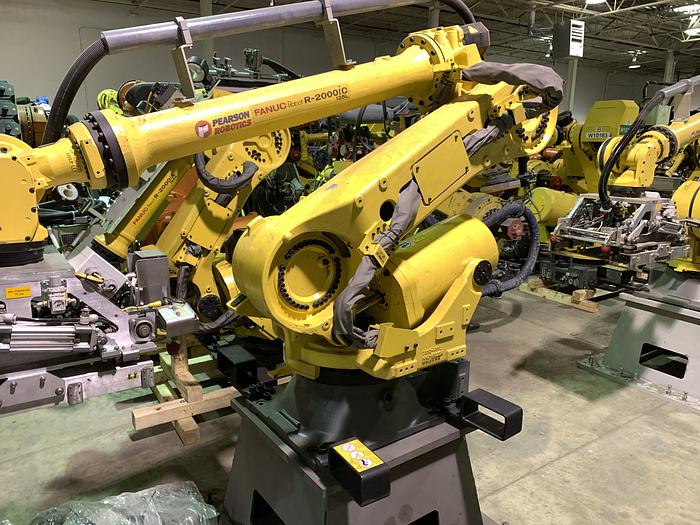 Used FANUC R2000iC/125L 6 AXIS CNC ROBOT WITH R30iB CONTROLLER, IR VISION, 125KG X 3,100 MM H REACH
