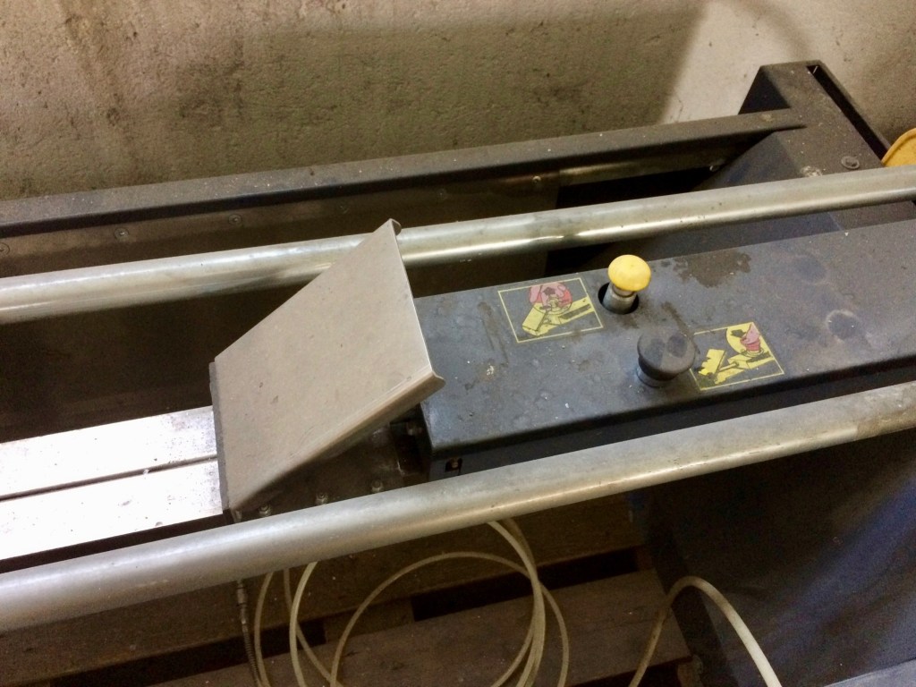 Usato 1998 Chiudi scatole marca SIAT modello F104-NPA