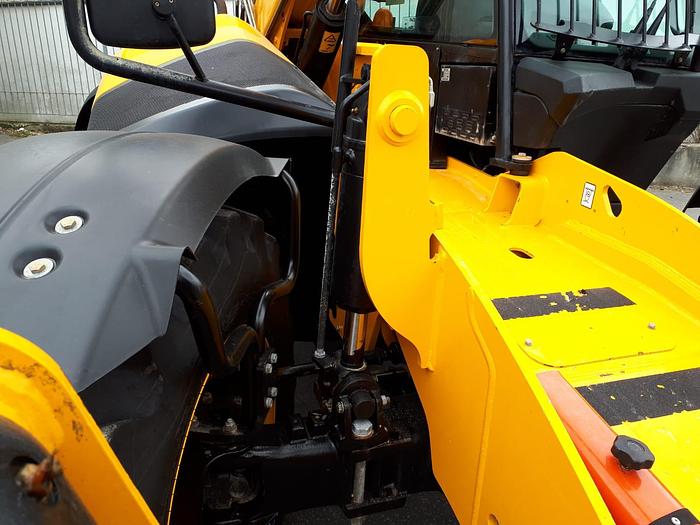 Used JCB 540-140 – 14m reach