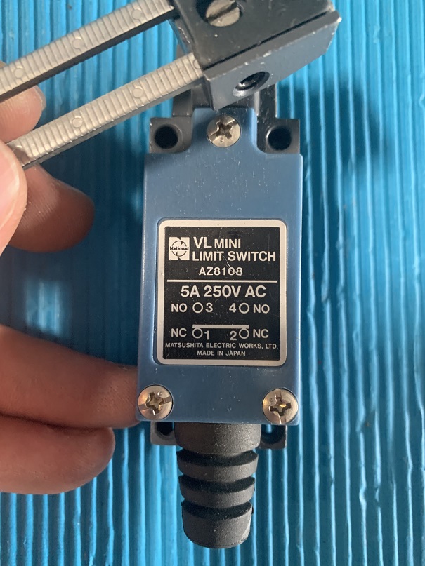 Used Matsushita VL Mini Limit Switch AZ8108