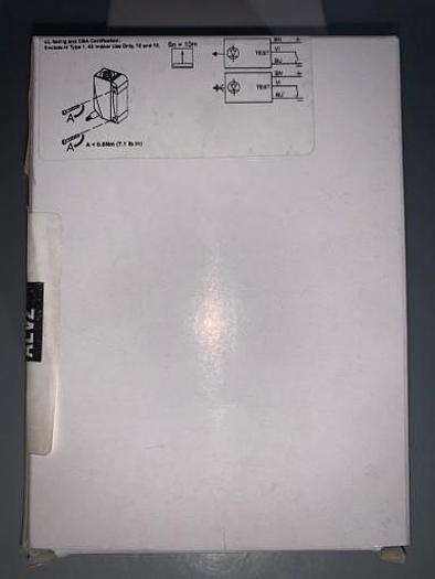XUM0AKSAL2T TELEMECANIQUE SENSOR