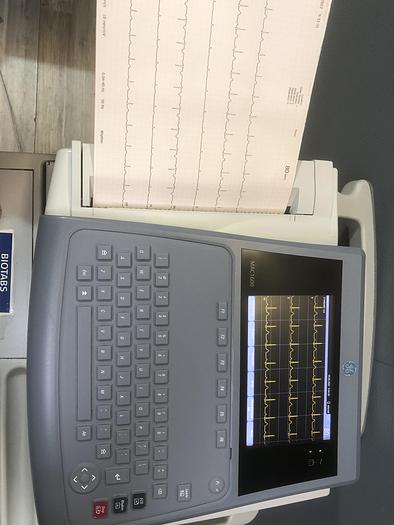 Gebraucht GE MAC 1600 EKG Gerät Elektrokardiograph auf Trolley