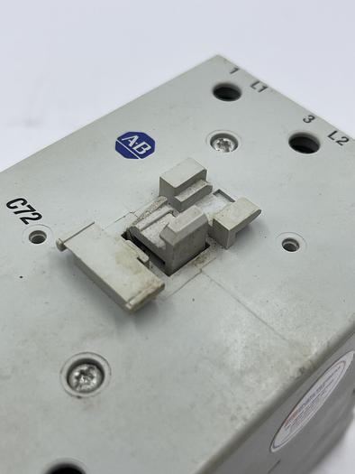 Used Allen-Bradley 100-C72*00 Ser B (CRACKED)