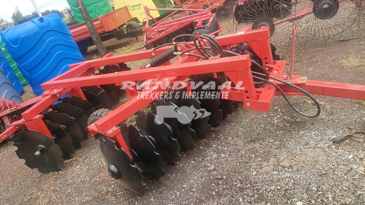 Used 12X12 - 24 HYDRAULIC DISC HARROW NEW @ R139000 EXCLA VAT