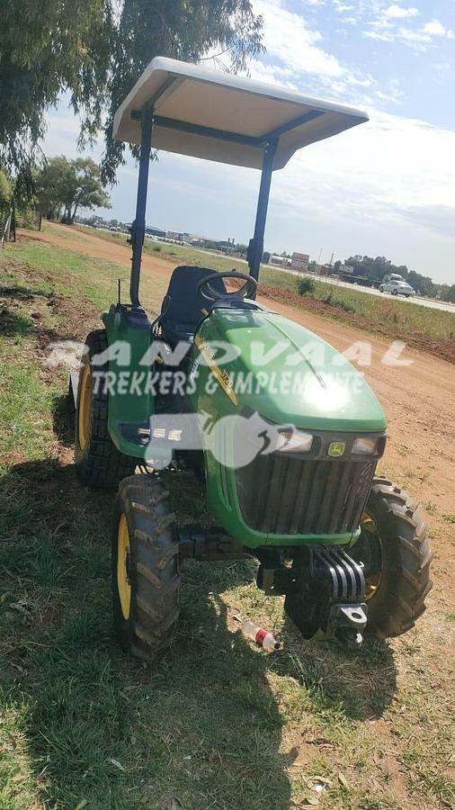 Used JOHN DEERE 3720 @ R149000 EXCL VAT