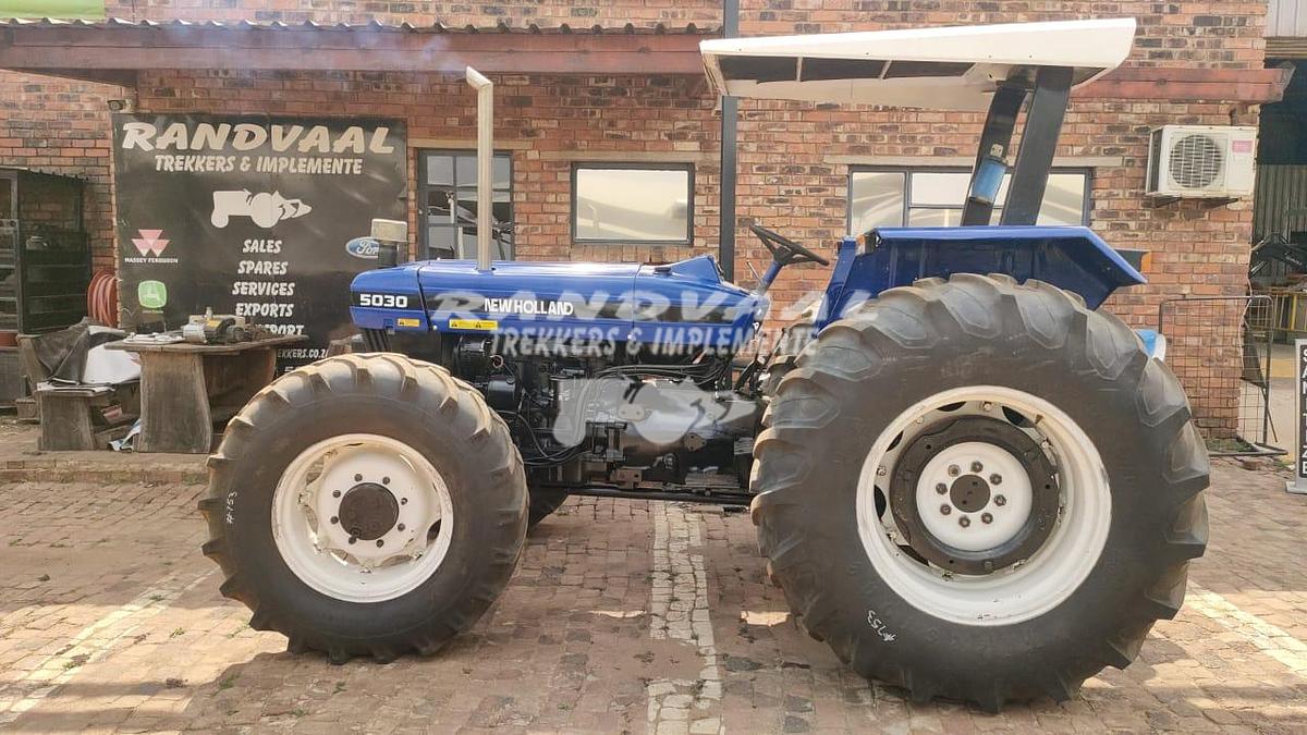 Used NEW HOLLAND 5030 4WD @ R179000 EXCL VAT
