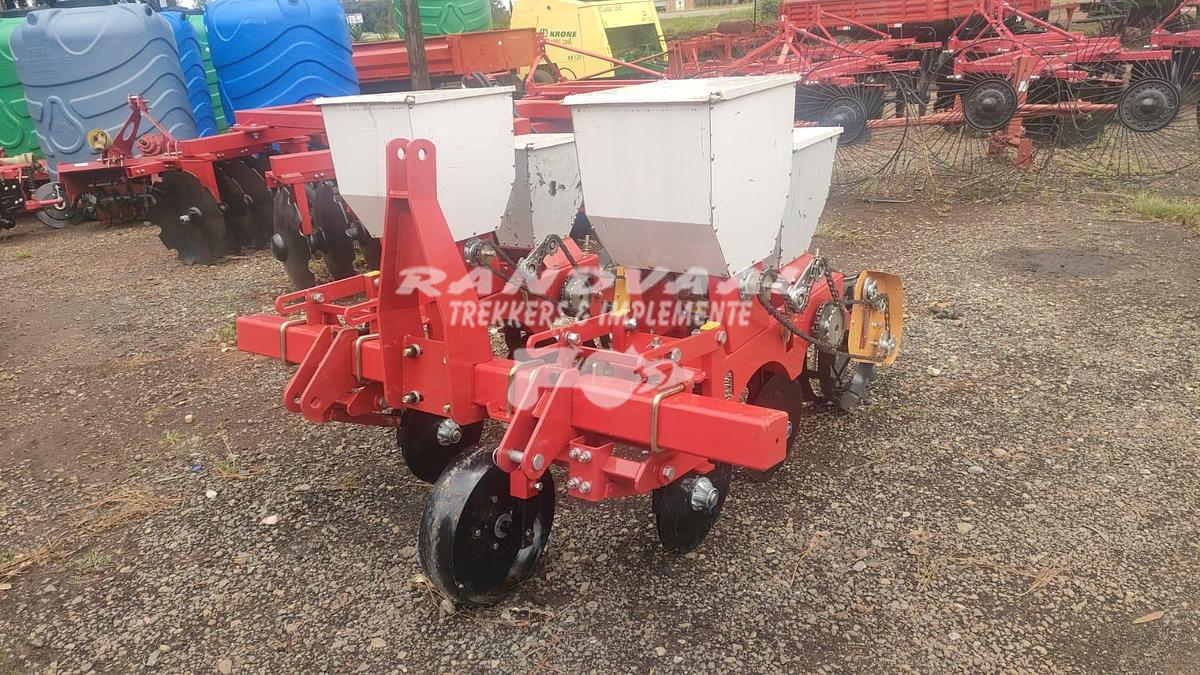 HEAVY DUTY 2 ROW MAIZE PLANTER @R59000 EXCL VAT