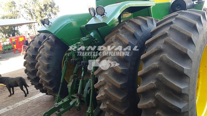 Used JOHN DEERE 8450 - R350 000 EXCL VAT