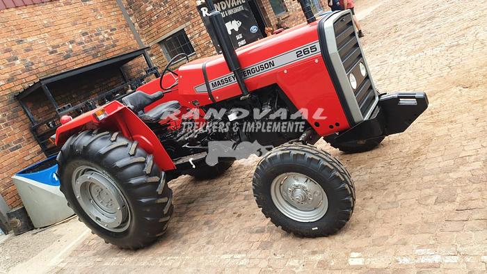 Used MASSEY FERGUSON 265 #560 R205000 EXCL VAT
