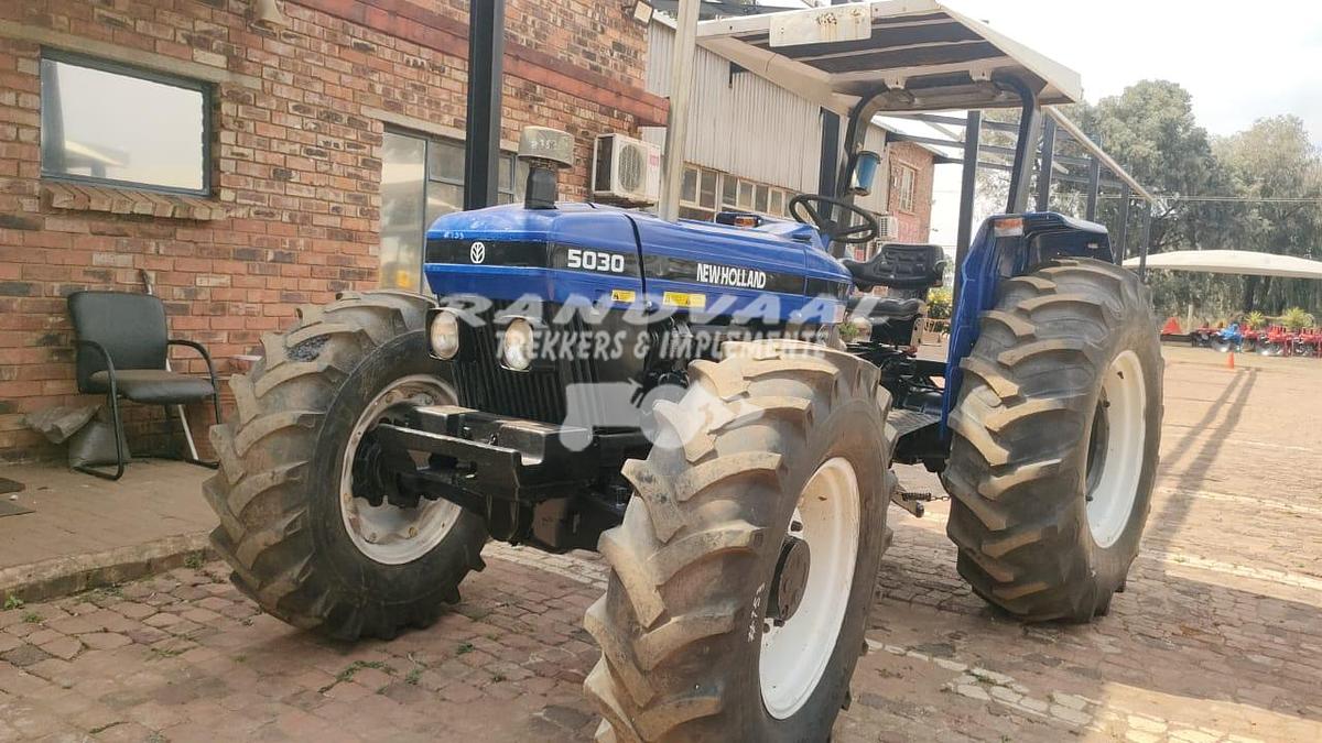 Used NEW HOLLAND 5030 4WD @ R179000 EXCL VAT