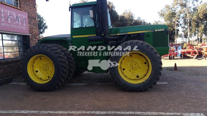 Used JOHN DEERE 8450 - R350 000 EXCL VAT