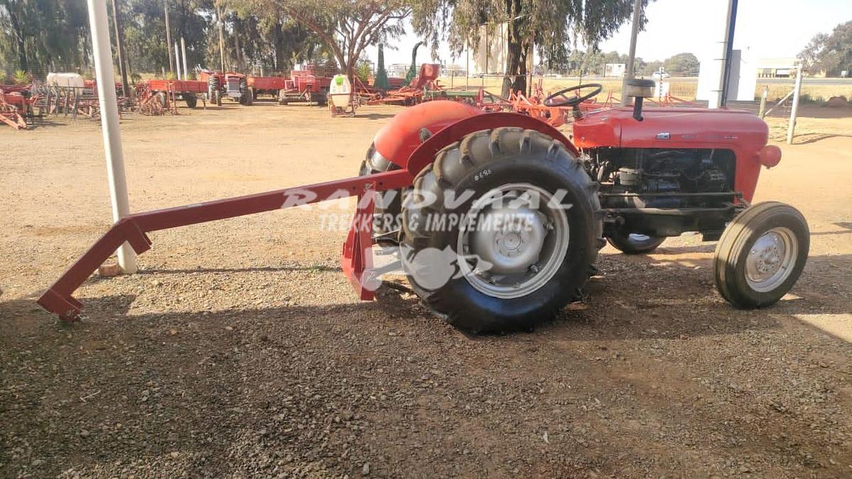 Used Massey Ferguson 35x combo with a brand-new lifting crane @ R110 000 excl vat