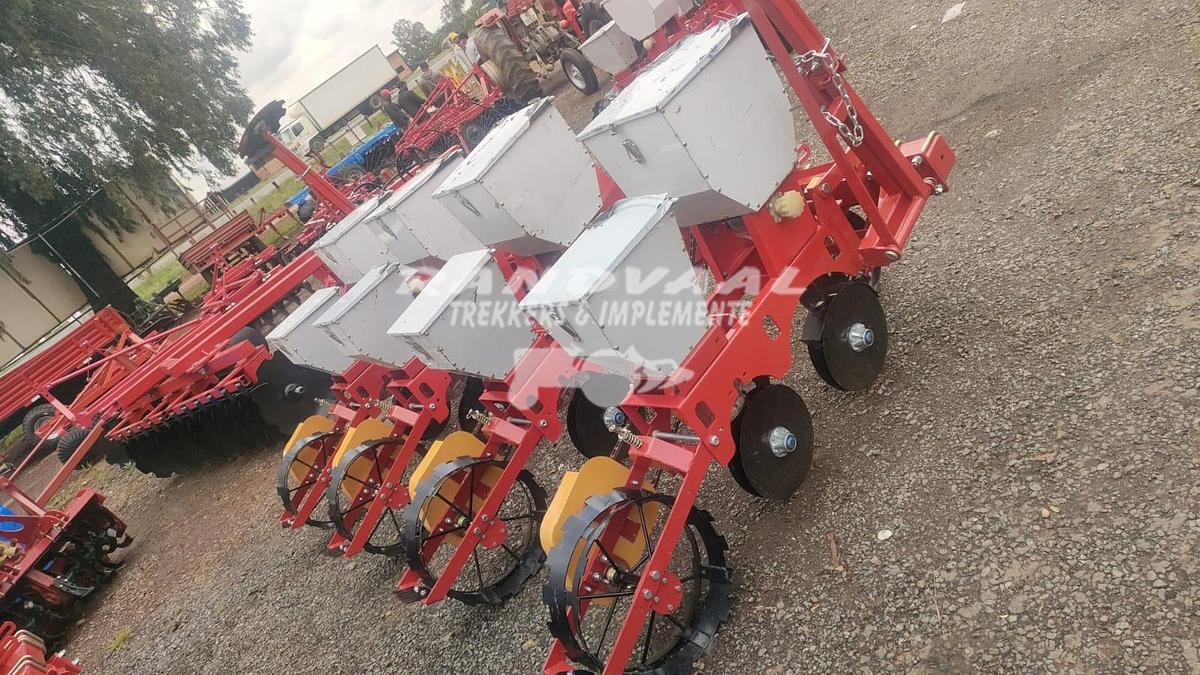 4 ROW HEAVY DUTY MAIZE PLANTER @R95000 EXCL VAT