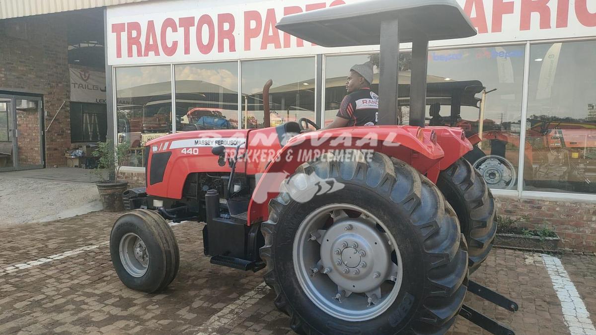 Refurbished MASSEY FERGUSON 440 XTRA 2WD @ R199000 EXCL VAT