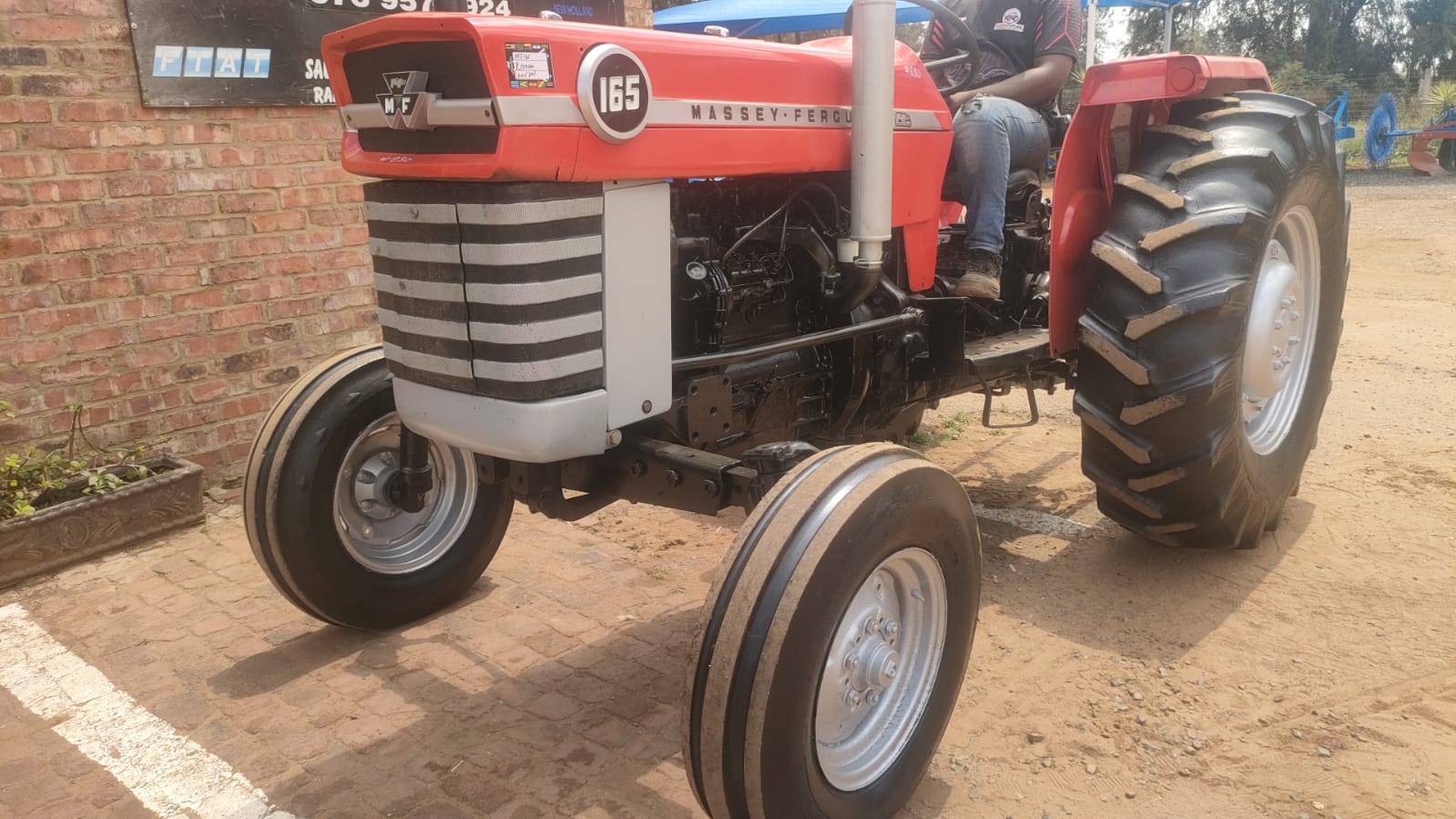 Used MASSEY FERGUSON 165 USED @ R159000 EXCL VAT