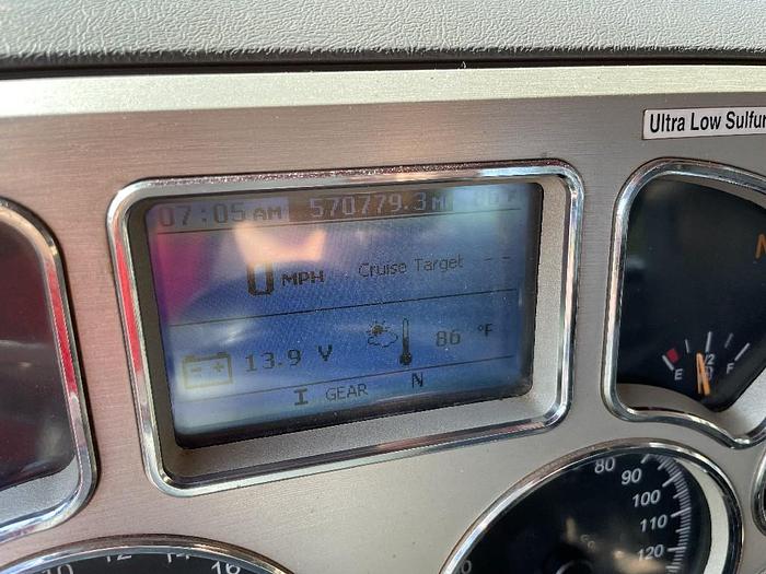 Used 2012 Mack Trucks, Incorporated CHU613