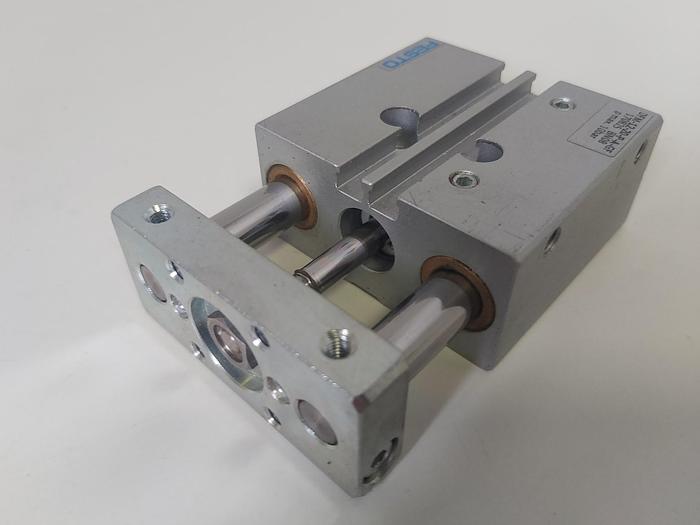 Kompaktzylinder mit Führung, DFM-12-20-P-A-GF, 170825, Festo neu