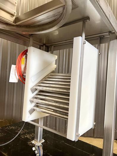 Used USED ERIEZ GRAVITY MAGNET TRAP WITH SLIDING MAGNETIC GRATES