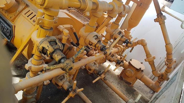 Used SJ PETRO SJ300 TRIPLEX MUD PUMP