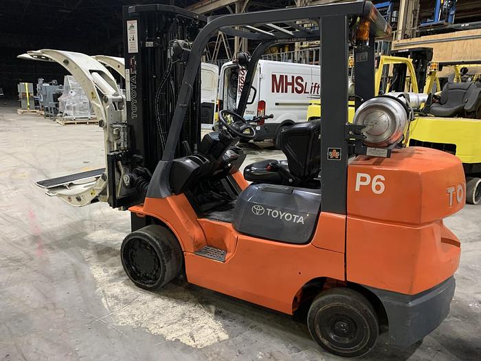 Used 8,000 POUND TOYOTA FORKLIFT MODEL 7FGCU35 WITH 63" CASCADE PAPER CLAMP
