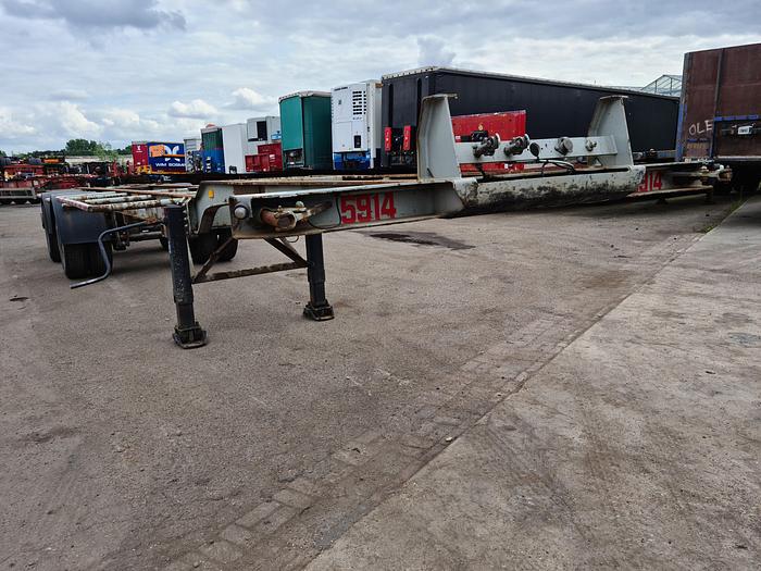 Used 1980 2 axle gooseneck container chassis steel suspension drum brakes freuhauf