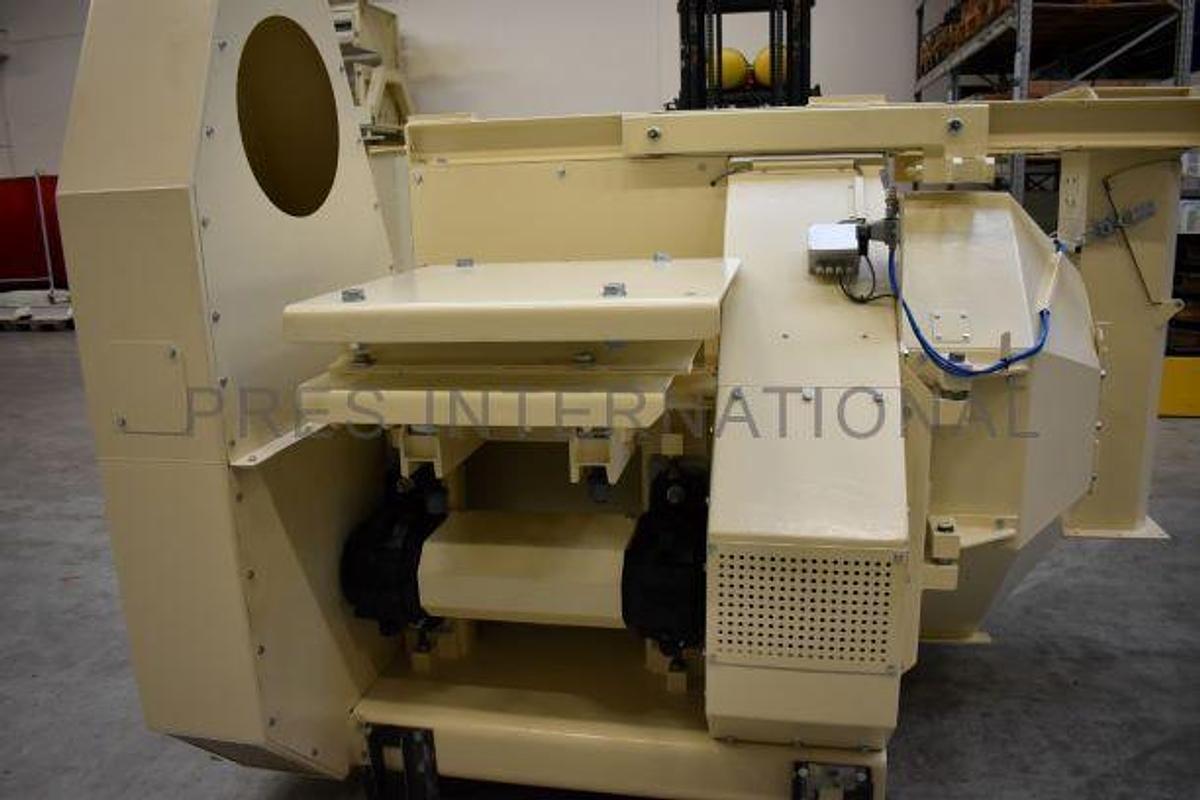 Used Pellet press Van Aarsen C750
