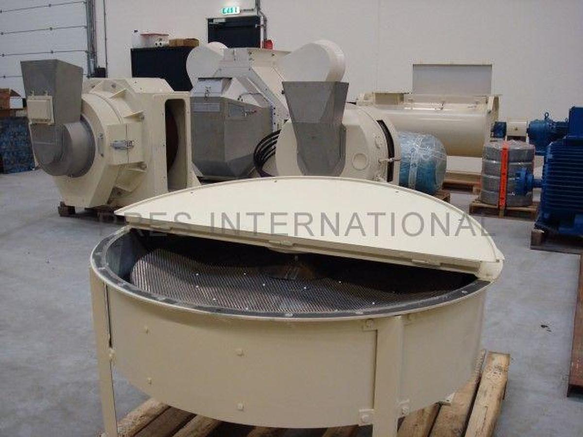 Used Sieve PRES International PRS12