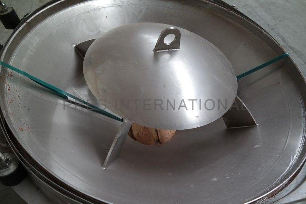 Used Discharge bottom AZO VB1100
