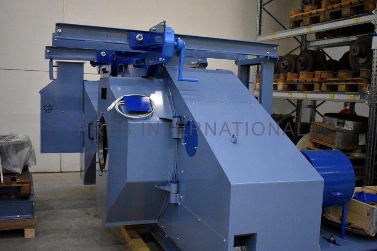 Used Pellet press La Meccanica 630-200