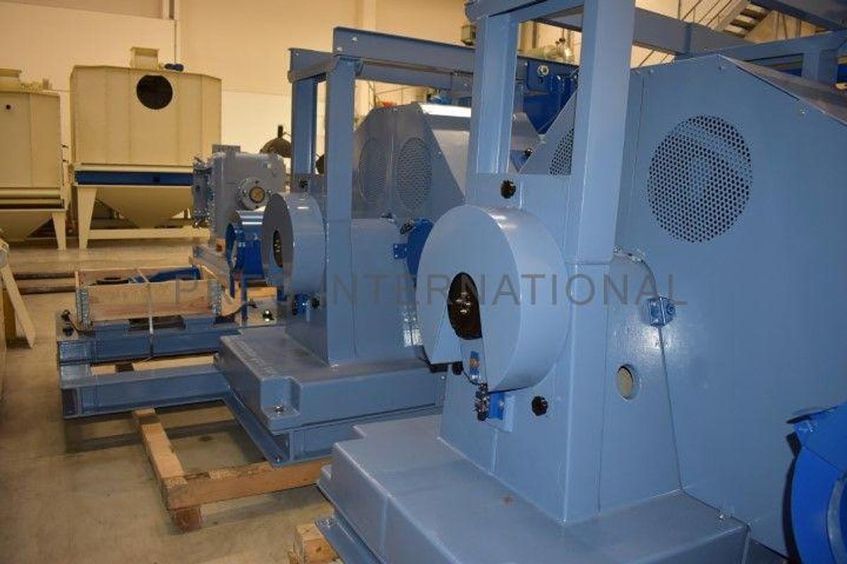 Used Pellet press La Meccanica 630-200