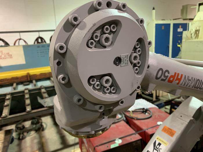 Used MOTOMAN UP50N (HP50) 50KG X 2046MM REACH 6 AXIS CNC ROBOT WITH NX100 CONTROL